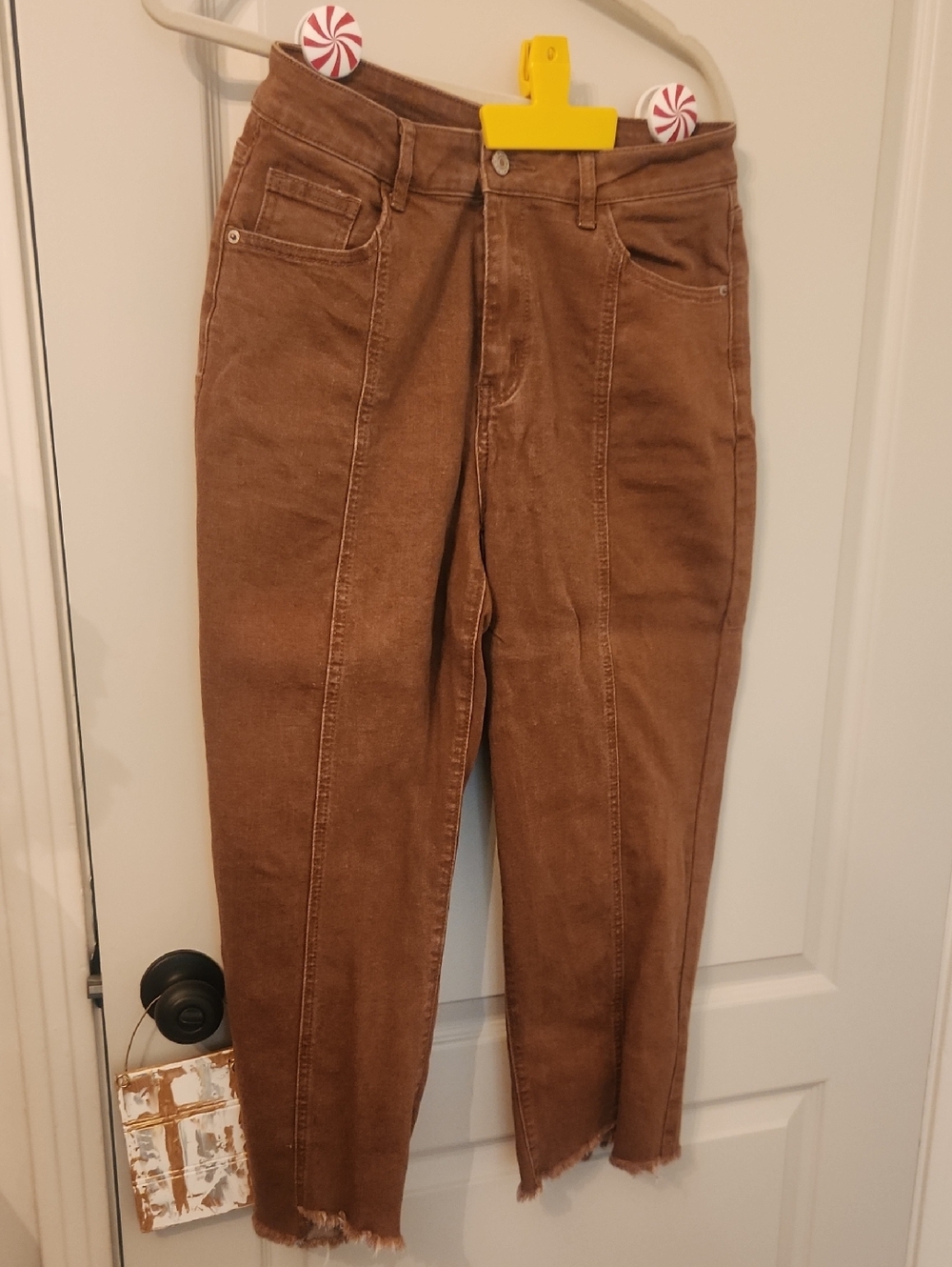 Stretchy Brown Cropped Pants